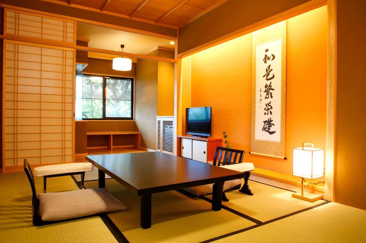 传统日式旅馆 Arashiyama Onsen Togetsutei 4*